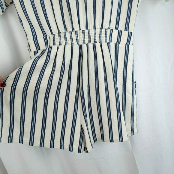 Greylin White Blue Striped Cotton Romper Sz XS Shorts V-Neck - Picture 7 of 9
